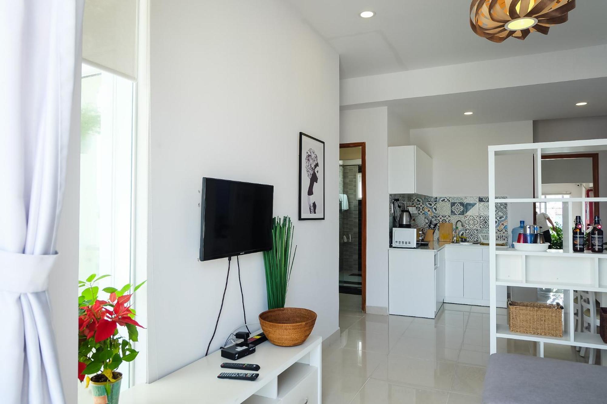 Saigon Peacehome With Balcony , Tan Dinh Ward, Dist 1 * Ho Chi Minh City
